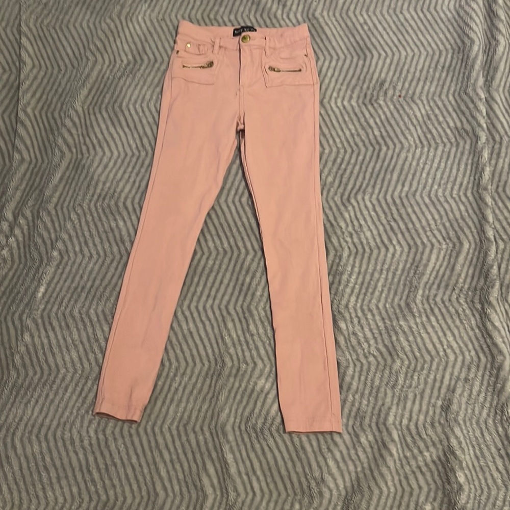 Light pink jeggings